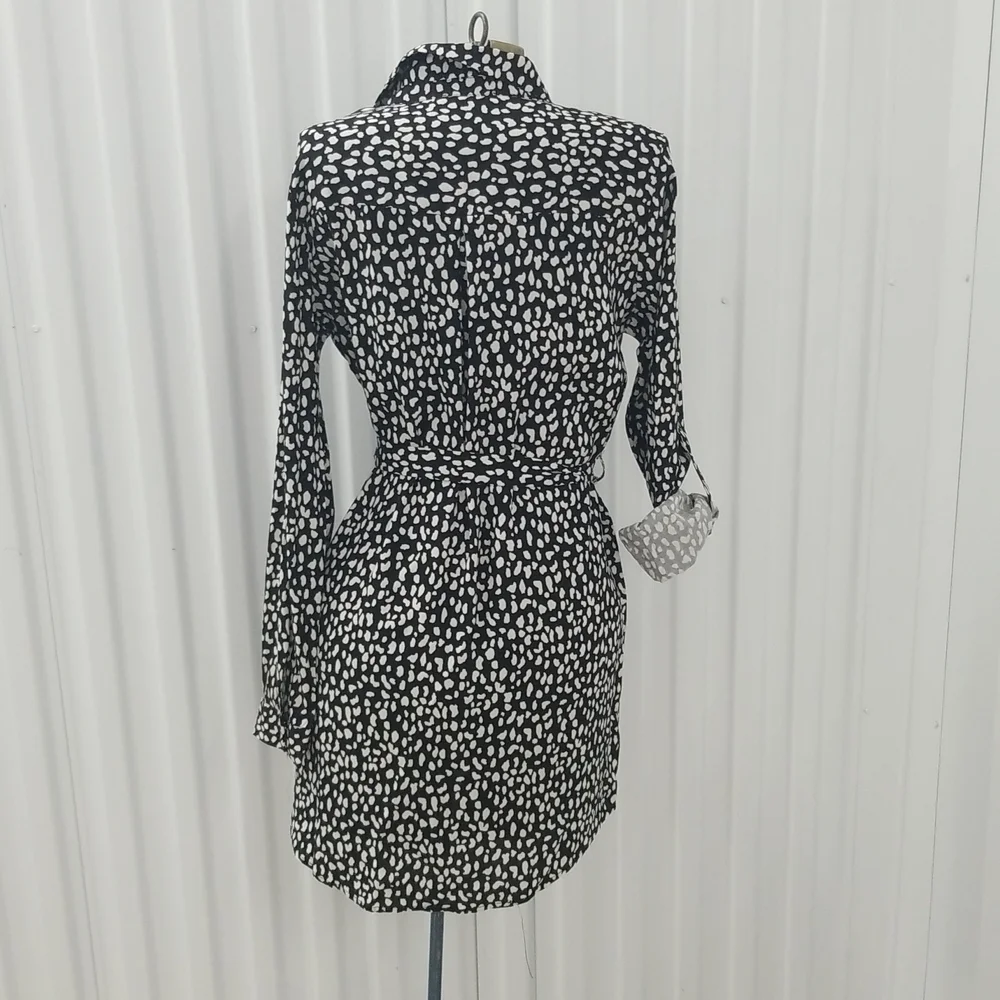 Forever 21 Black and White Printed Dress - Picture 2 of 9